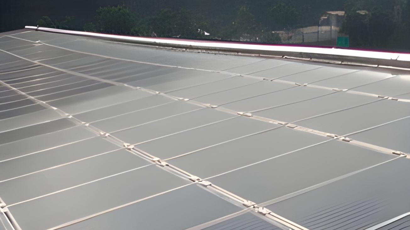 194.36kWp Rooftop Solar Power Installation (Petronas Station)